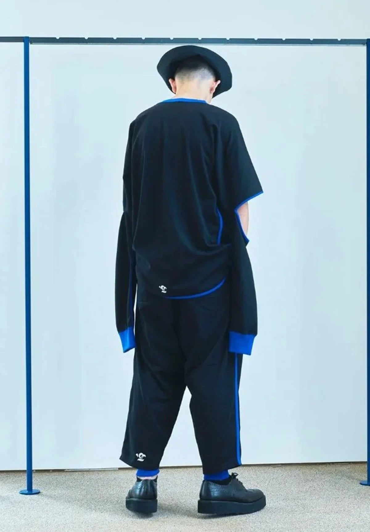 quitan - KIMONO LS TEE - BLACK/BLUE